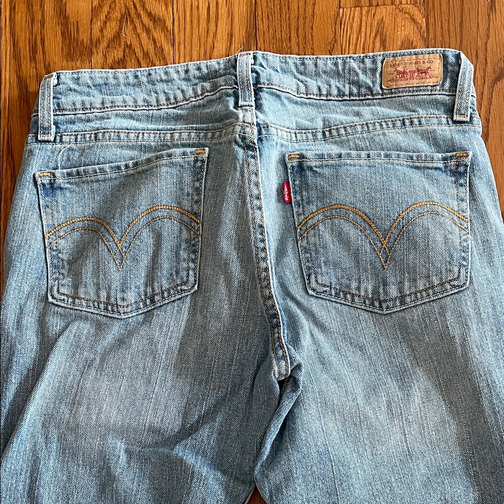 Levi's Ladies 518 Super Low Boot Cut Light Blue Jeans - Picture 6 of 13
